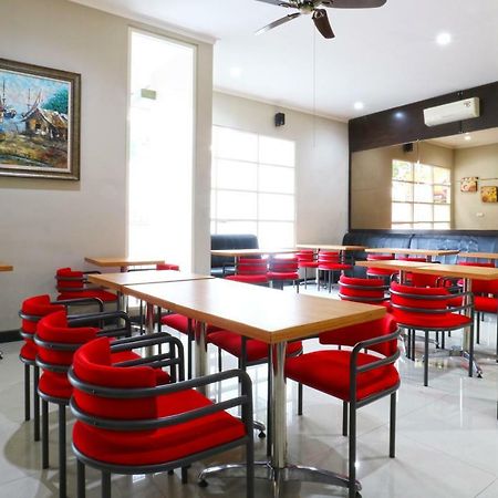 Chiaro Hotel Syariah Sidoarjo Eksteriør bilde