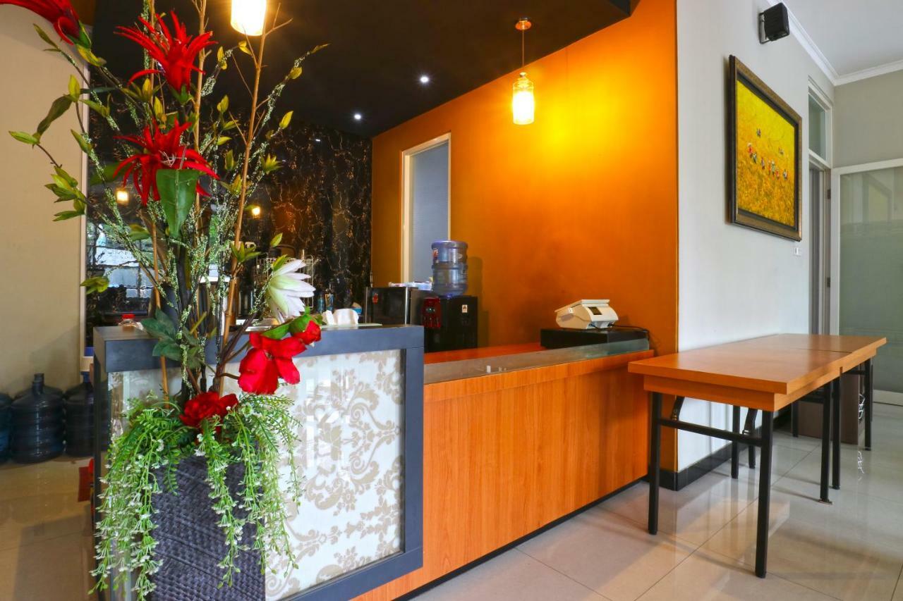 Chiaro Hotel Syariah Sidoarjo Eksteriør bilde