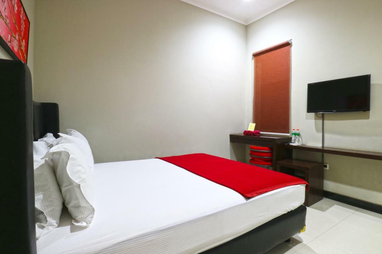 Chiaro Hotel Syariah Sidoarjo Eksteriør bilde