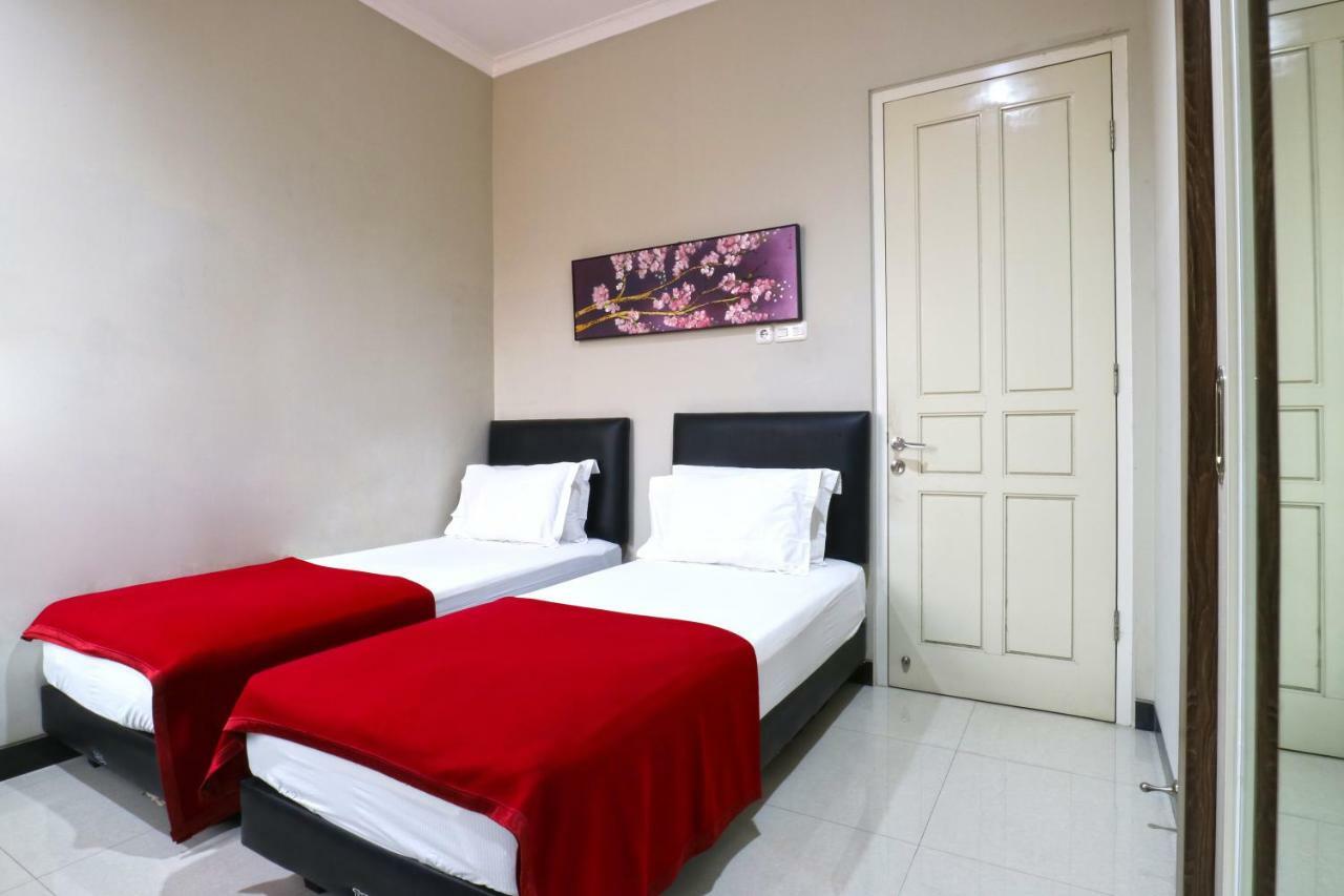 Chiaro Hotel Syariah Sidoarjo Eksteriør bilde