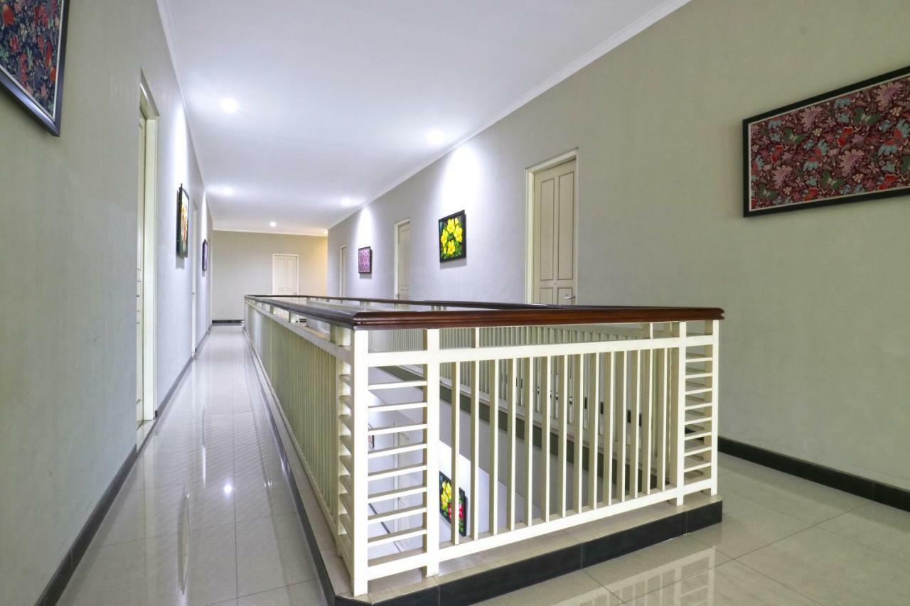 Chiaro Hotel Syariah Sidoarjo Eksteriør bilde